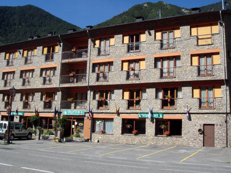 Hotel Antic La Cortinada Kültér fotó