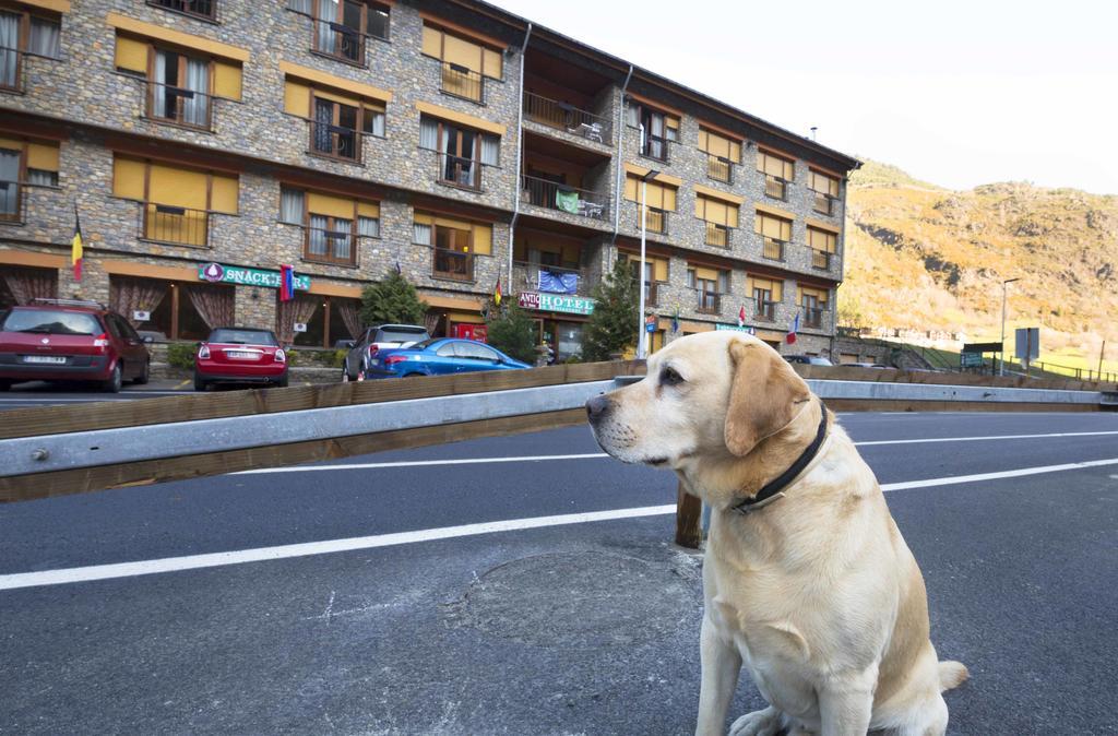 Hotel Antic La Cortinada Kültér fotó