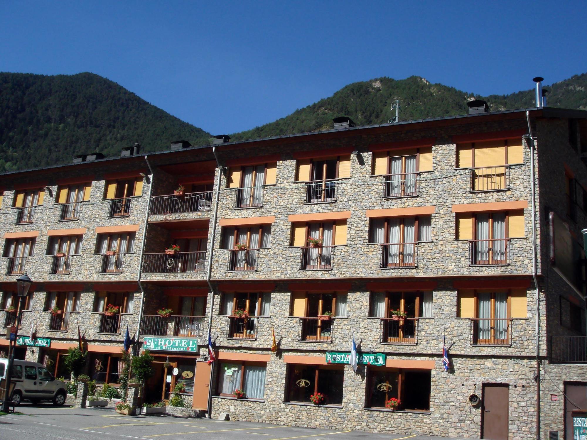 Hotel Antic La Cortinada Kültér fotó