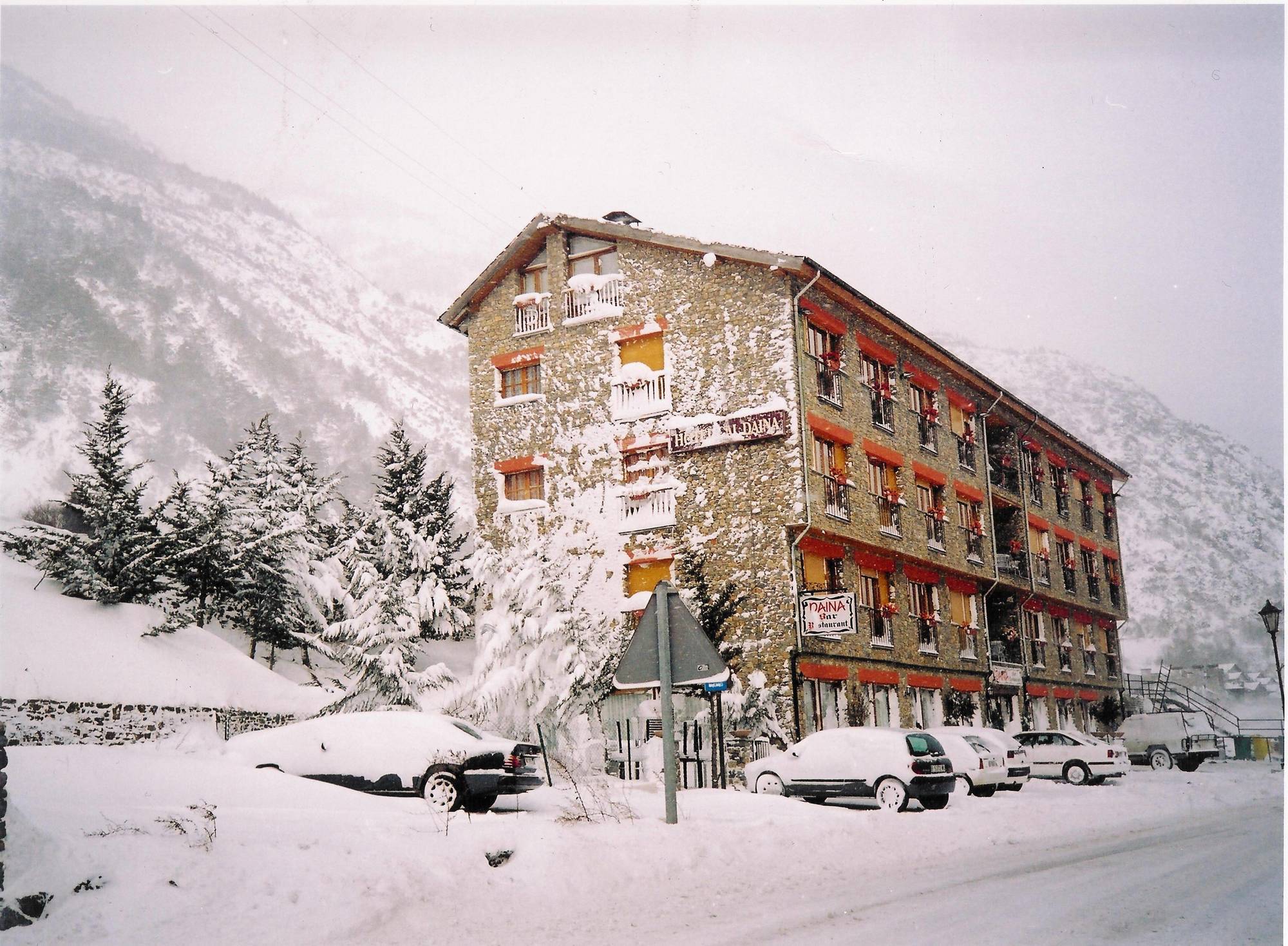 Hotel Antic La Cortinada Kültér fotó
